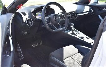 Audi TT, QuattroS-LINE1