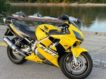 Honda cbr 600 f