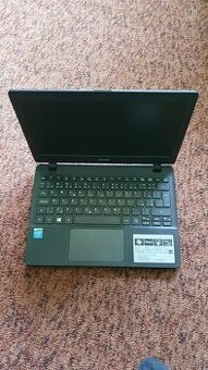 Nefunkčný mini notebook