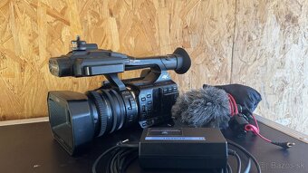 Kamera Panasonic HC-C1000 4K