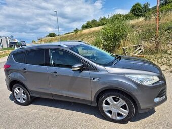 Ford Kuga Titanium 4x4 Benzin