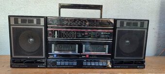 Radiomagnetofon Hitachi