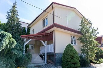 SIMI real - Exkluzívny RD s bazénom a samostatným apartmánom