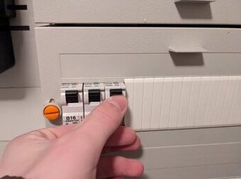Elektroinštalačné práce – domy, byty, chaty