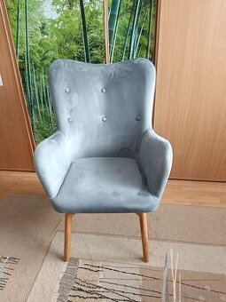 Kreslo ušiak čalúnené sivé- úplne zachovalé