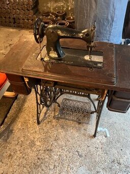 šíjací stroj SINGER