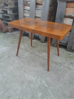 Predám konferenčný stolík orechové drevo