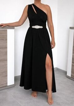 Čierne šaty na jedno rameno s opaskom, veľkosť M