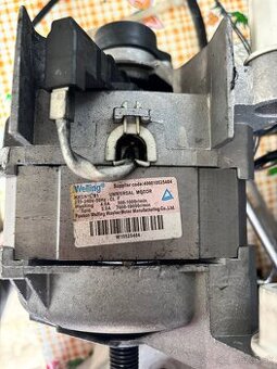 Motor z pračky Whirlpool