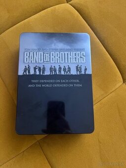 DVD STEELBOOK Bratrstvo neohrožených box set