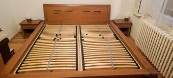 Drevená manželská posteľ 180 x 200