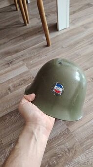 Predám Juhoslávskú helmu používanú v 90tkach
