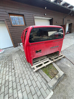 Kabína Nissan Navara