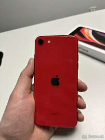 iPhone SE 64GB červený
