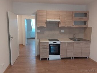 2-izbový byt na námestí
