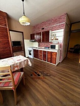 3-izbový byt s balkónom - Juh, Rožňava