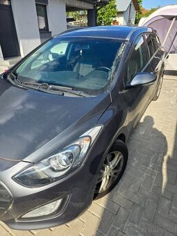 Predam Hyundai i30 CW 1.6i CRDi Style 99275 km 2016