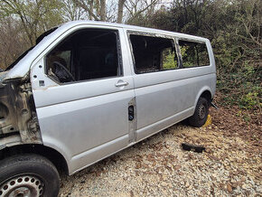 Predam bočnicu VW T6/T5 lava/prava