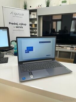 Lenovo IdeaPad Slim 3 15IAN8