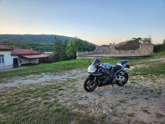 Kúpim Honda CBR 954 RR