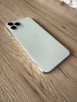 Predám Apple iPhone 11 Pro, 128 GB