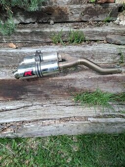 vyfuk Dominátor na Yamaha FZ6 - 1