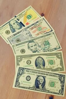Americké dolary - neplatné, dekorace