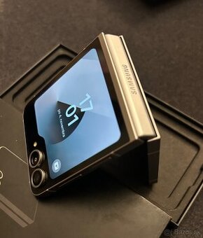 Samsung Galaxy Z Flip 6 256GB - top stav