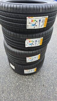 245/45R19
