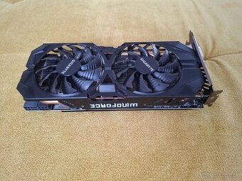 Predane Gigabyte AMD R9 390 8GB