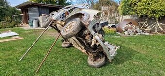 Hladam nahradne diely na Trabant 601 kombi