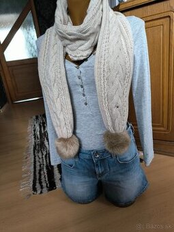 Dámsky šál s brmbolcami Tommy Hilfiger