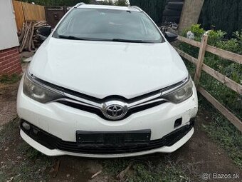 Rozpredam Toyota Auris 2016 II 1.6 D4-D 82kw N47C16A 1WW