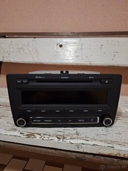 Autorádio originál Škoda Octavia Swing