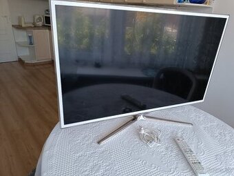 LED TV