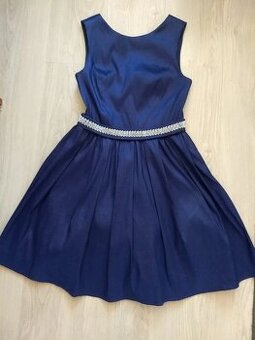 krátke modré spoločenské šaty