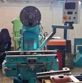 Generálně opravená frézka FA 3 U z roku 2025