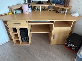 Rohový kancelársky stôl