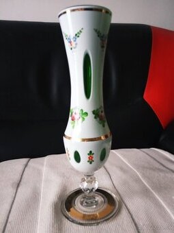 Vaza prejimane vrstvene sklo