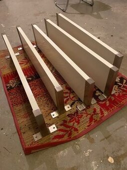Poličky Ikea