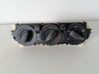 ovladanie kurenia focus mk3 cj5t19980ak 50€