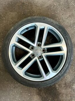 AUDI č. 4-Letna sada 225/40 R18