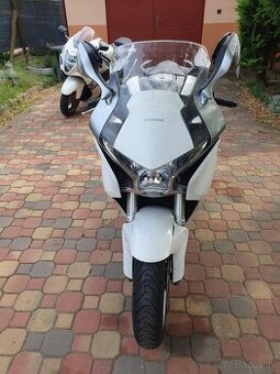 Honda vfr 1200f dct