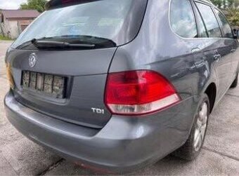 Kúpim kufor golf 5 variant