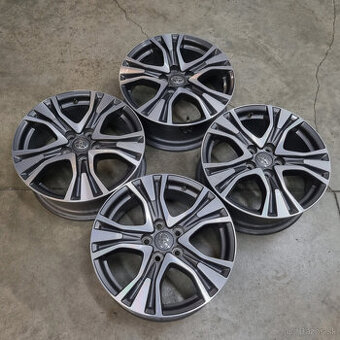 Hliníkové Toyota disky 5x114,3 R17 7J ET38