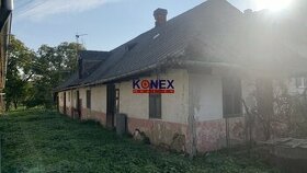 Pozemok so starším rodinným domom, 5 km od Michaloviec