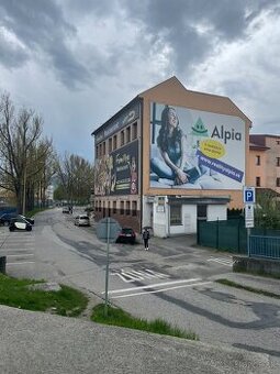 Ponúkame na prenájom exkluzívnu reklamnú plochu pri hlavnej