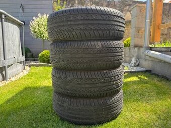 215/65 R15