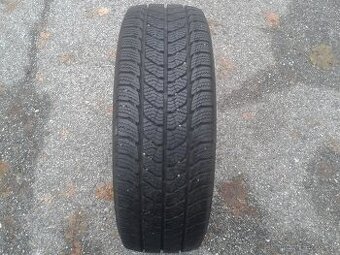 Zimna pneumatika: 215/65/r16c