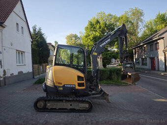 Pásový bagr Minibagr Volvo ECR35D rv2017 CAT Kubota Takeuchi
